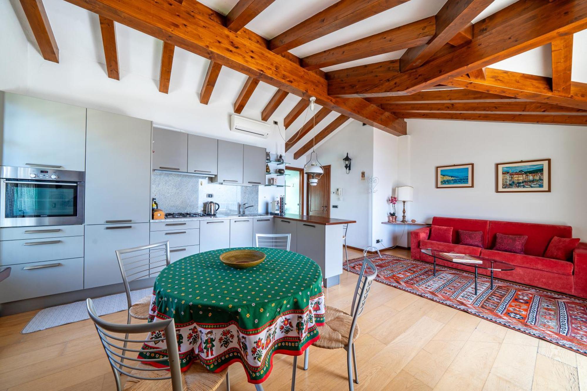 Alveluu Ristorante E Suites Тремеццо Экстерьер фото