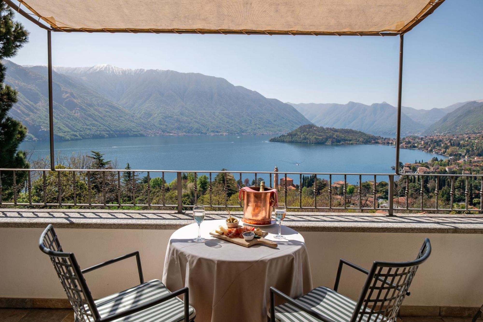 Alveluu Ristorante E Suites Тремеццо Экстерьер фото