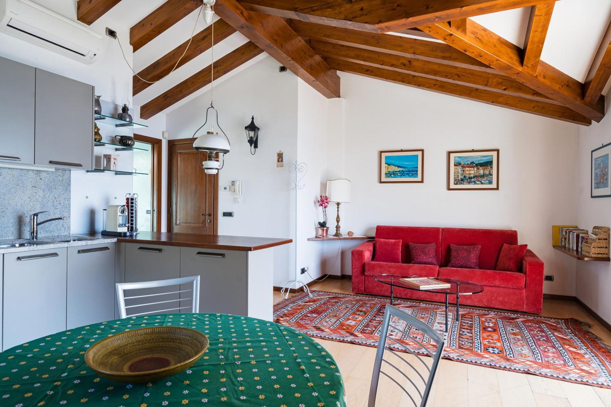 Alveluu Ristorante E Suites Тремеццо Экстерьер фото